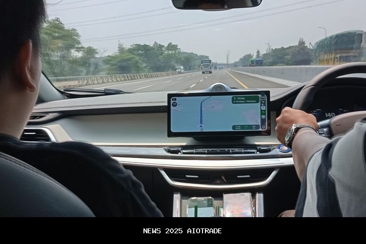 Tips menjaga mesin mobil agar siap untuk perjalanan jauh saat libur Nataru