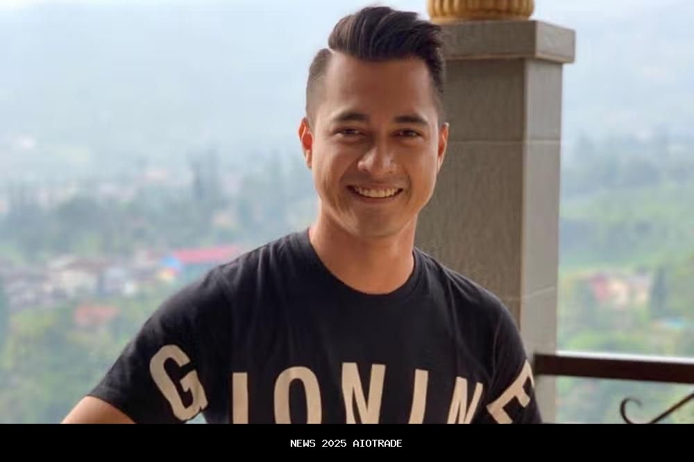 5 Fakta Keluarga Eza Gionino yang Menarik Perhatian