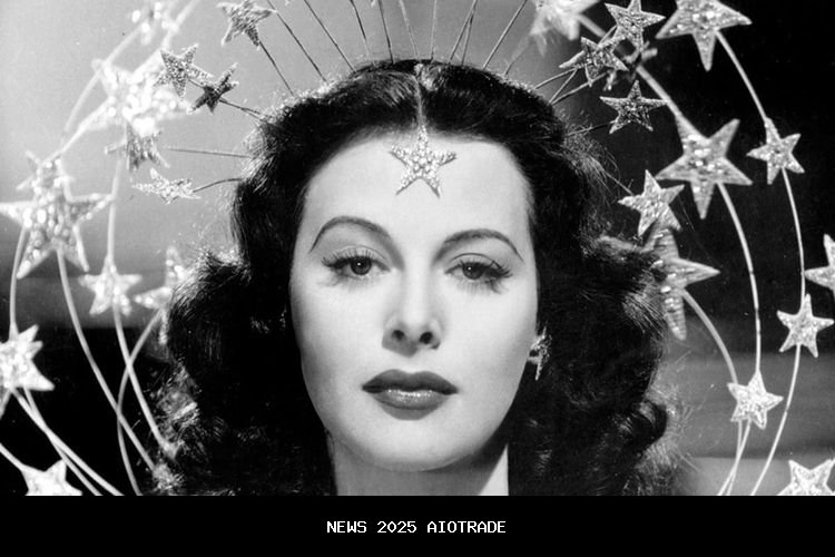 Hedy Lamarr: Bintang Hollywood yang Memecahkan Teknologi Modern