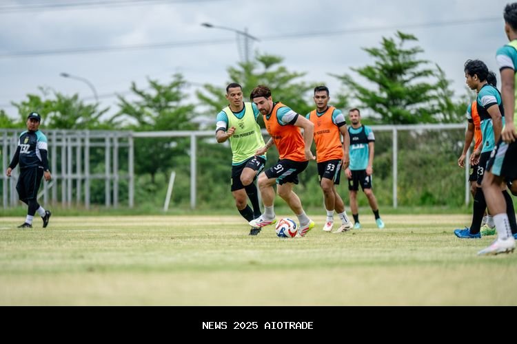 Pelatih Korea Selatan Resmi Latih Persebaya, Debut Lawan Borneo FC di Gelora Bung Tomo