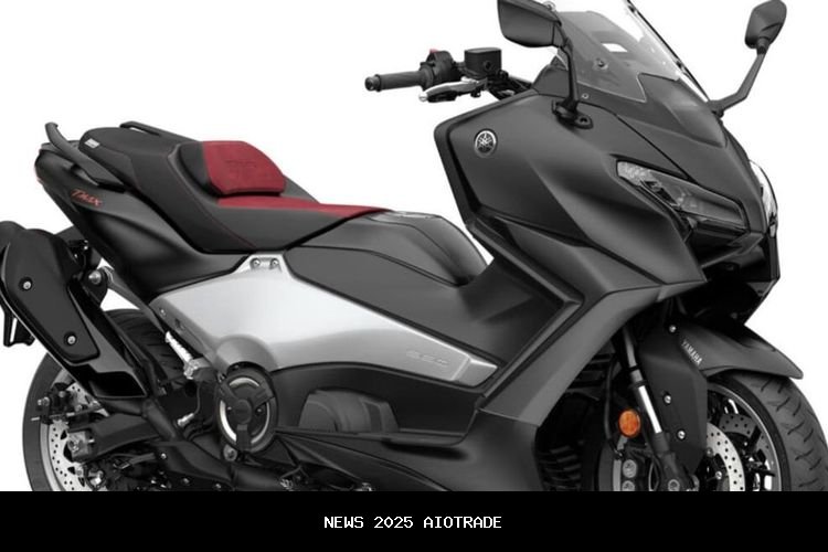 Yamaha TMAX 560 Black Max Edition Menggoda di EICMA 2025