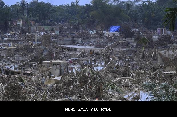 600 Tenaga Medis Diberi Penghargaan Layak Militer di Sumatra