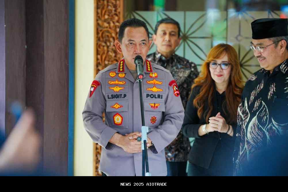 Kapolri Kena 'Skakmat', Polisi Dilarang Isi Jabatan Sipil di K/L