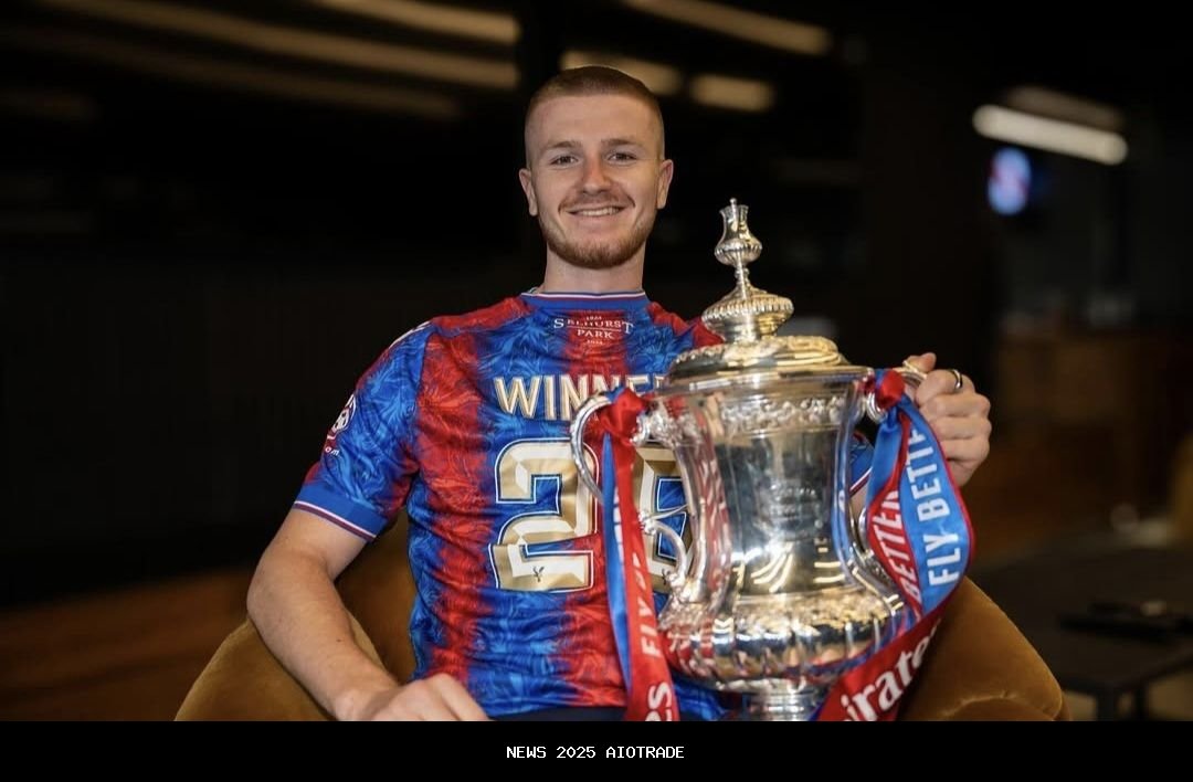 Liverpool Ditolak, Crystal Palace Tak Lepas Wharton Meski Ditawar Rp1,1 Triliun