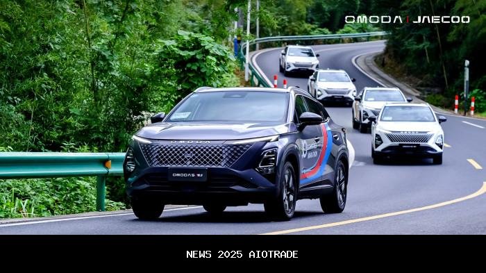 OMODA O5 SHS-H dan JAECOO 5 SHS-H Diluncurkan Global di Tiongkok, Pakai Mesin Hybrid Generasi Kelima