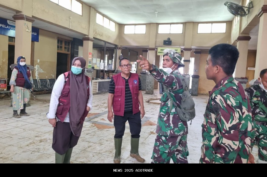 Gotong Royong Aparat dan Relawan Percepat Pemulihan RSUD Aceh Tamiang