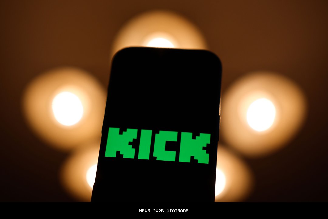 Tylil mengatakan bahwa Clover Boys sedang merekrut saat ia merespons anggota FaZe Clan yang meningga