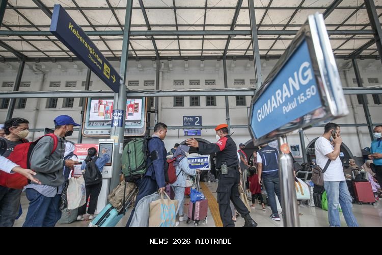 Kelas Ekonomi Andalan Perantau dari 'Kota Udang' Ini 10 Kereta Malam Favorit Jakarta–Cirebon