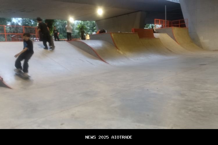 FO Slipi Skatepark, Surga Skater di Bawah Flyover yang Ramah Pemula