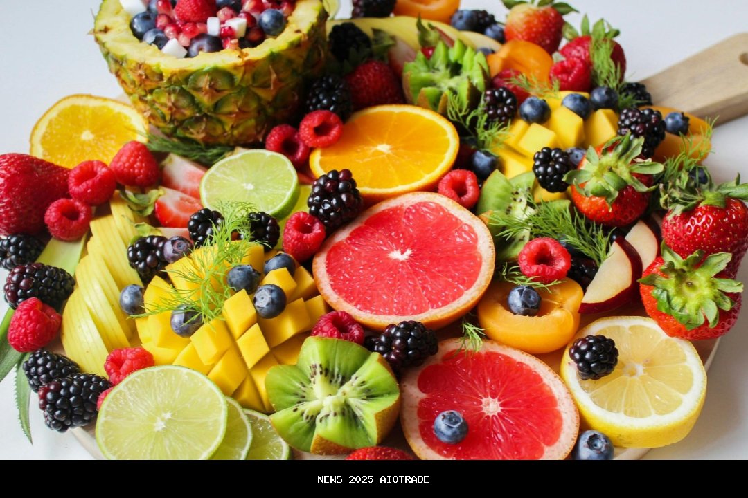 12 Buah dan Sayur Berisiko Tinggi, Apa Saja?