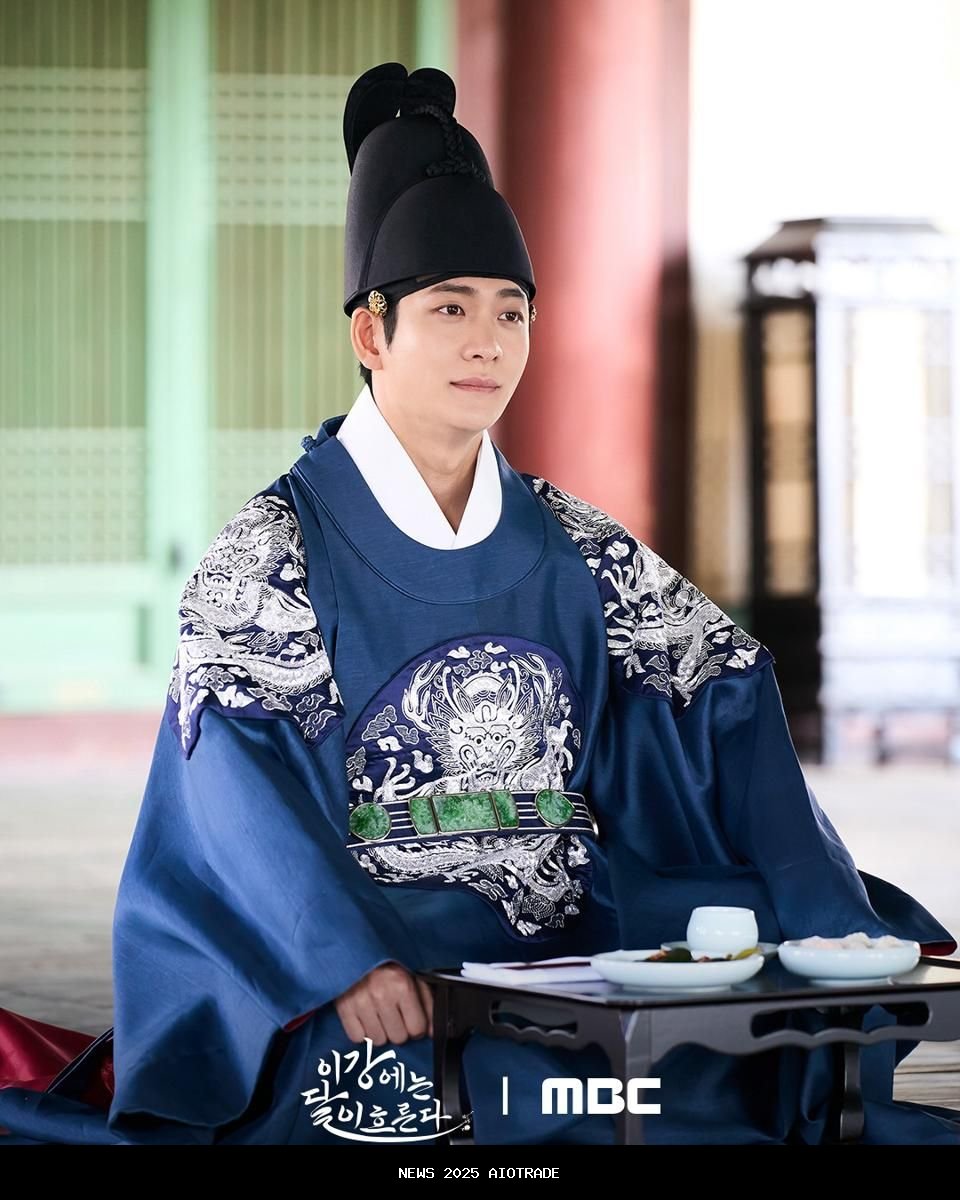 7 Fakta Menarik Tentang Kang Tae Oh di Moon River, Sang Putra Mahkota