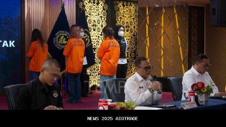 Imigrasi tahan 26 WNA Tiongkok diduga serang TNI