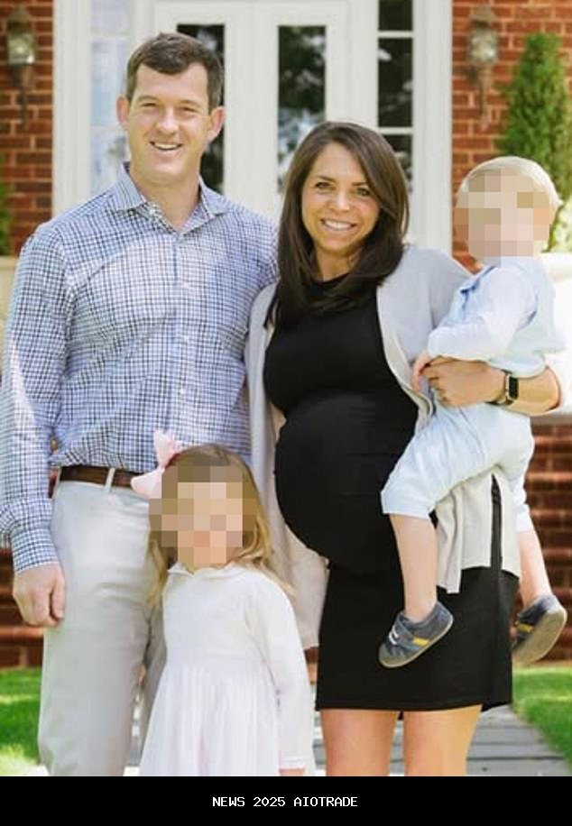 Putra miliarder bowling berpisah dari istrinya setelah hubungan dengan pengasuh anak-anaknya yang le