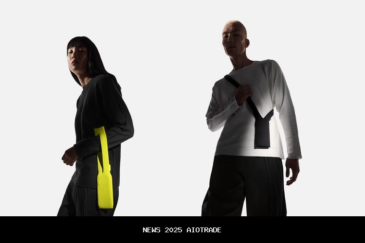 Apple Luncurkan iPhone Pocket, Tas HP Mewah Harga Rp 2 Jutaan