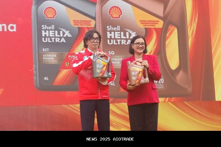 Shell Perkenalkan Dua Varian Pelumas Baru dengan Kekentalan Lebih Rendah untuk Mobil Bensin dan Hybr