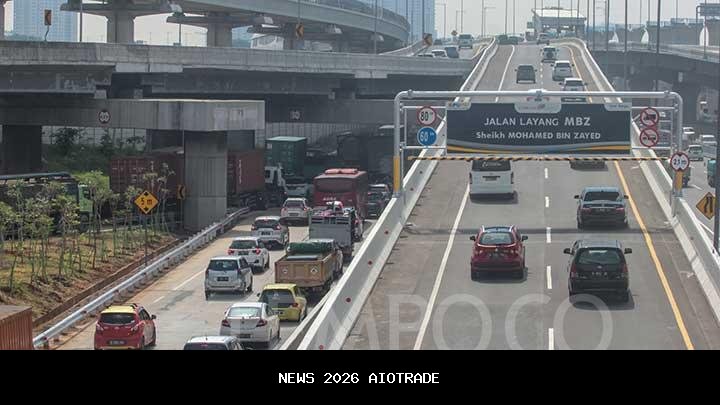 Jumlah kendaraan di Tol MBZ meningkat saat libur Isra Miraj