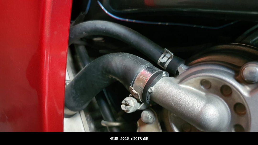 Cara Mudah Merawat Slang Radiator Motor Bekas