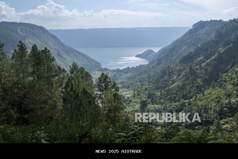 ASDP Buka Potensi Wisata dan Ekonomi Danau Toba Melalui Lintasan AjibataAmbarita