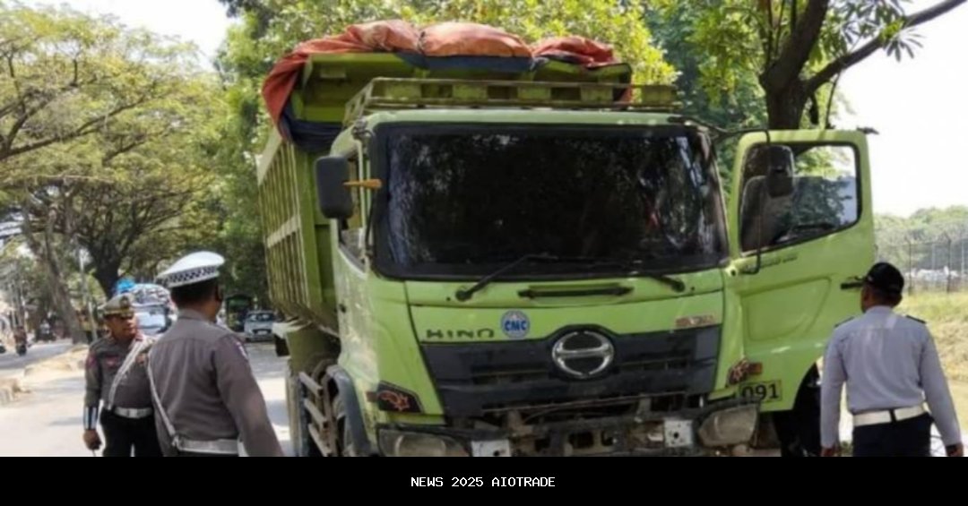 Kapolresta Tangerang Pantau Truk Tanah, Cegah Pelanggaran Jam Operasional