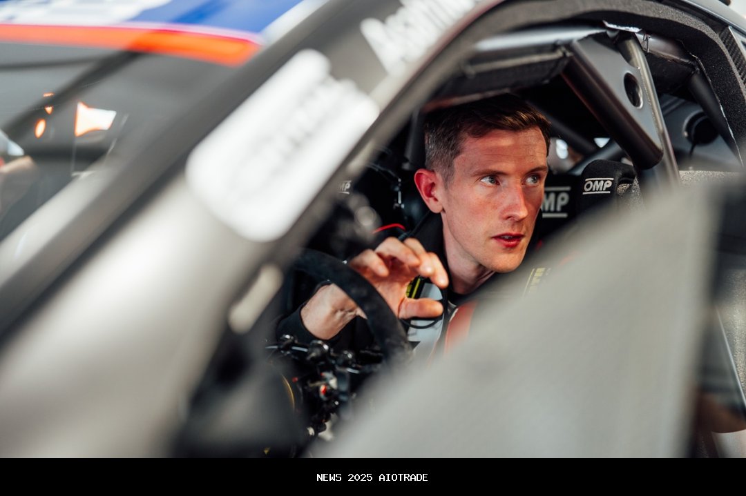 WRC Eropa Tengah: Evans Dapat Denda Lima Detik Setelah Tabrak Tumpukan Jerami