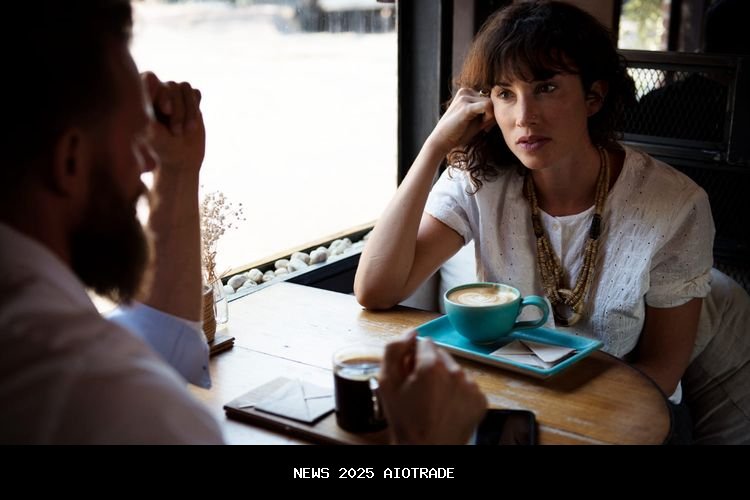 Psikologi Ungkap 8 Kepribadian Unik Orang yang Berbicara dan Berjalan Pelan