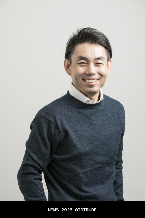 Koji Yanai, Pemangku Suara Cate Blanchett sebagai Duta Uniqlo