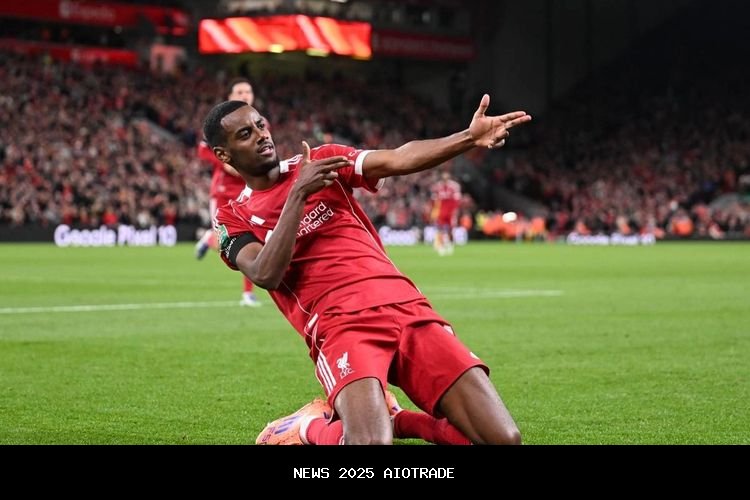 Nasib Liverpool: Gol Debut dan Isak, Tapi Kehilangan Ekitike Lawan Crystal Palace