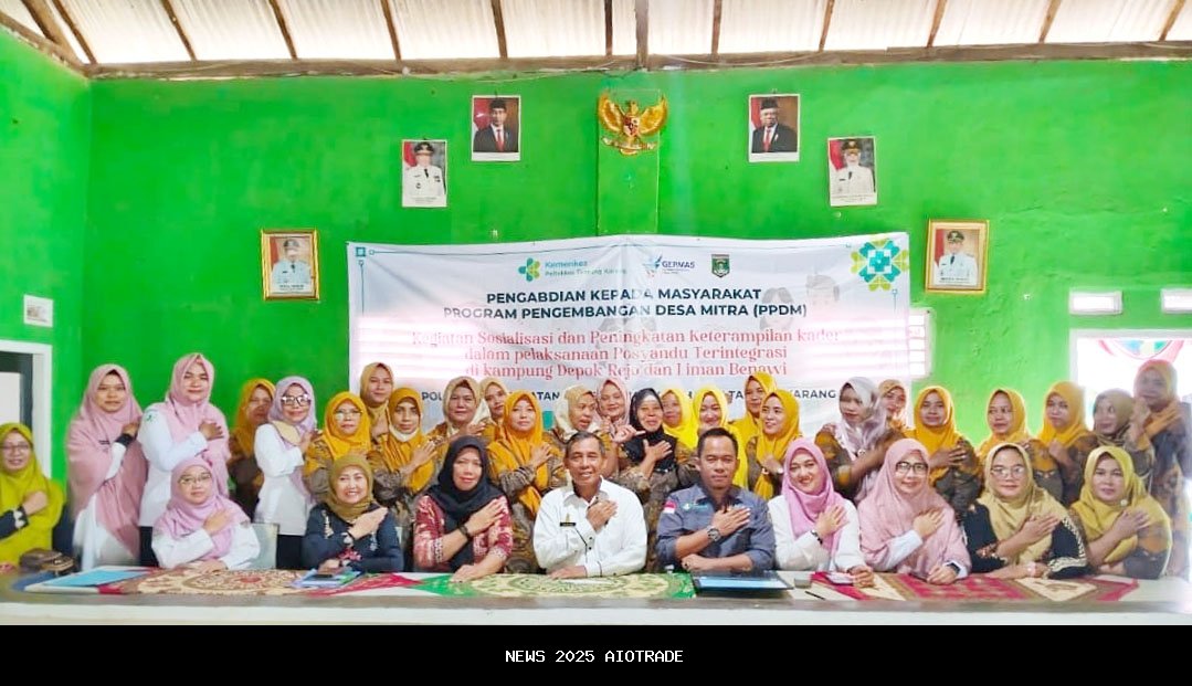 Poltekkes Tanjungkarang Kembangkan Kesehatan dan Ekonomi Warga Bernung