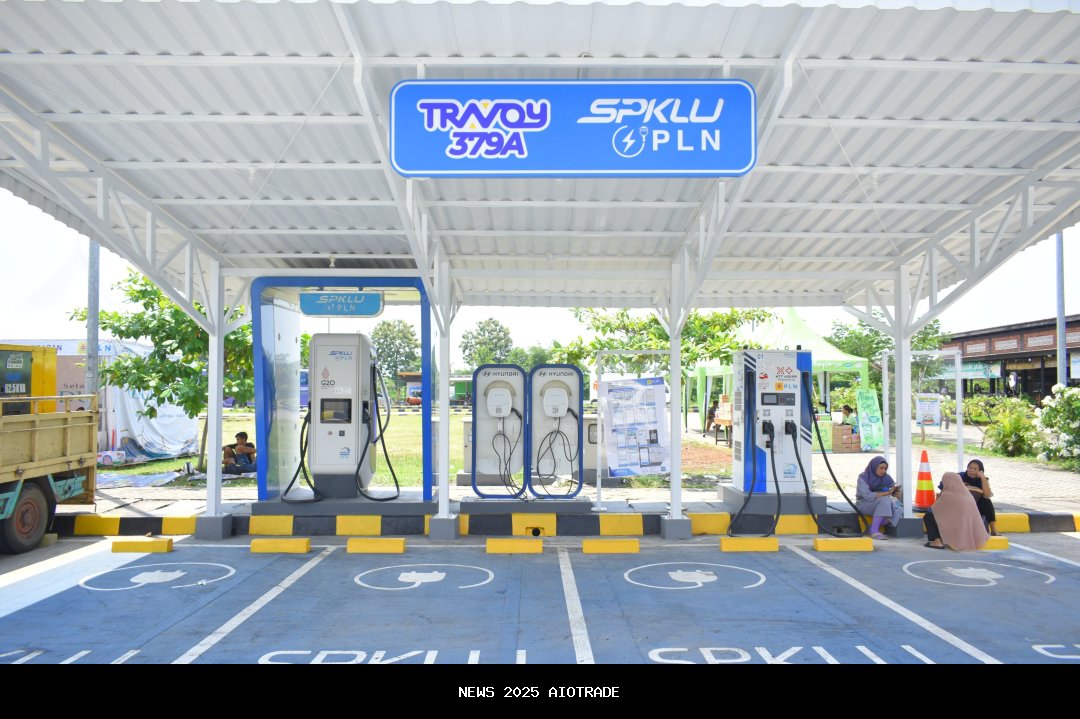 Mendekati Nataru, Pengisian Cepat di Tol Naik Jadi 172 Unit