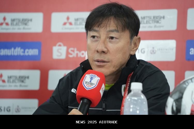 Patrick Kluivert Dipecat, Shin Tae-yong Ikuti Jejak Riedl dan Kolev Latih Timnas?