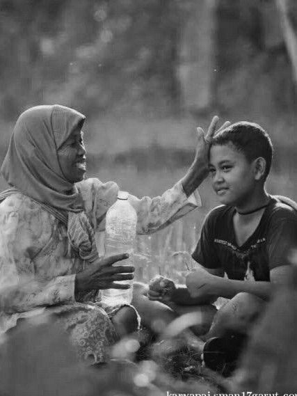 bersama kesulitan ada kemudahan