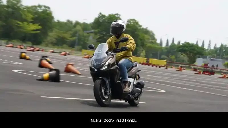 Apakah Honda ADV 160 Bisa Pakai BBM Campuran Etanol 10%?