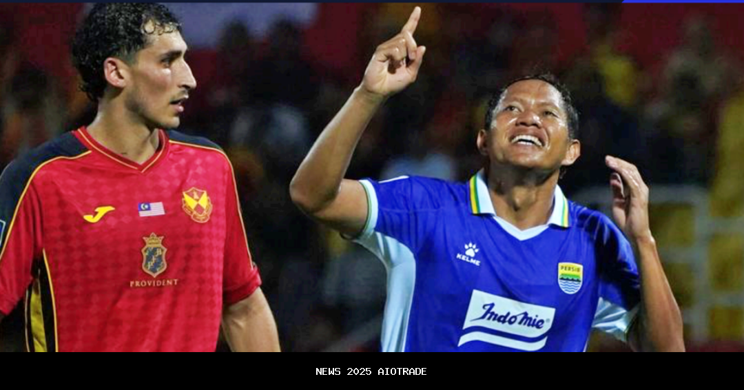 Adam Alis kembali ke Persib, ini komentar Bojan Hodak