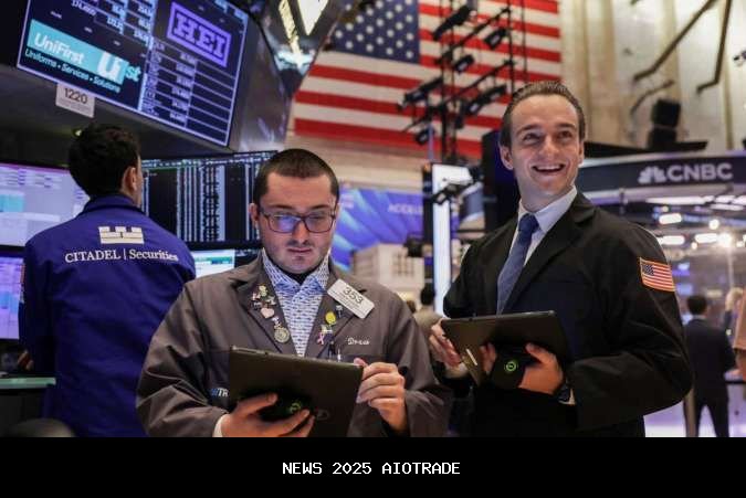 S&P 500 dan Nasdaq Rekor, Oracle Naik Karena Optimisme AI