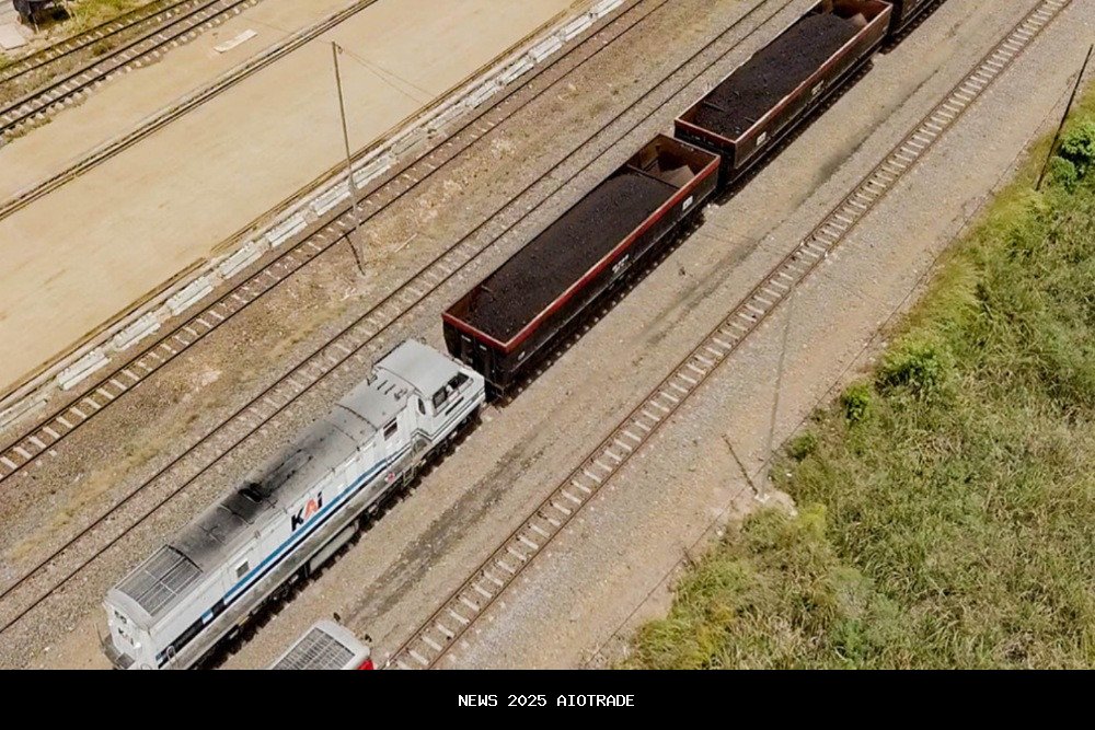 Bahlil Tanda Tangani Pemangkasan Target Produksi Batu Bara dan Nikel 2026