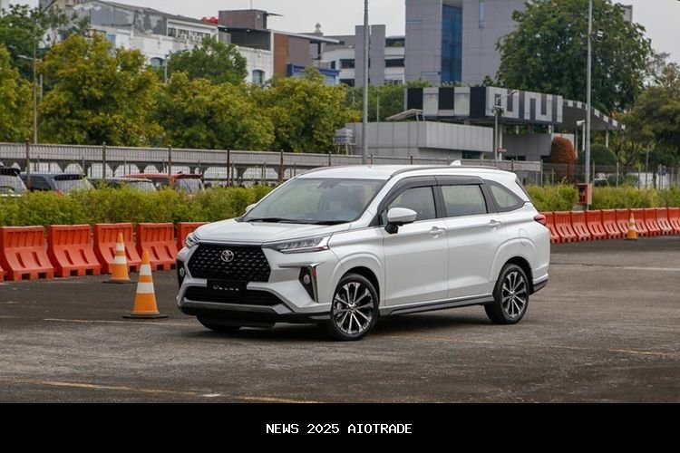 Toyota Siapkan Veloz Hybrid untuk Pasar Indonesia 2024