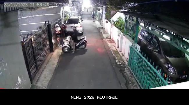 Brutal dini hari di Cimahi Utara, aksi geng motor berujung penyerangan warga acak