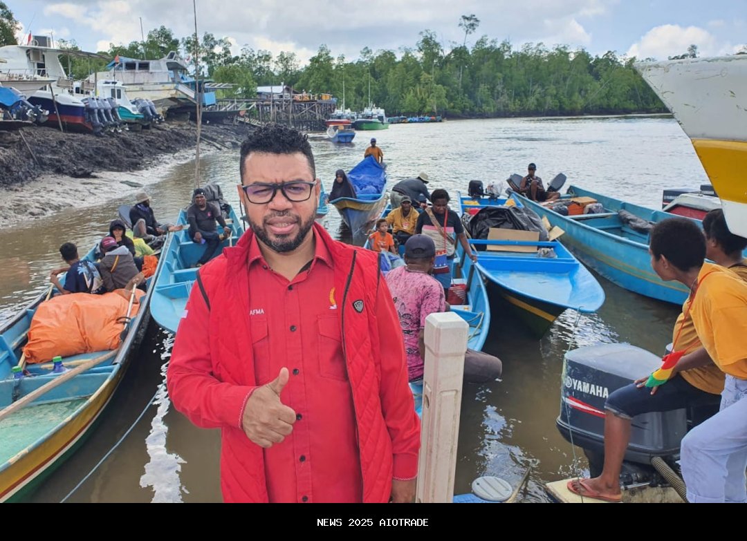 Senator Papua Barat Filep Wamafma Gelar Konsultasi Kesehatan Gratis untuk Warga Manokwari