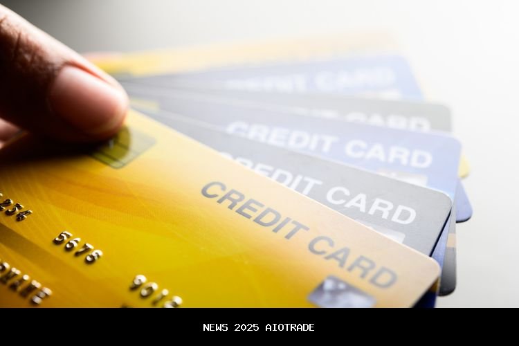 Jepang Pertimbangkan Biaya Kartu Kredit bagi Wisatawan Asing