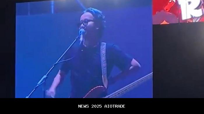 Teguran Awan Feast Saat Polisi Pukul Penonton Bawa Bendera One Piece, Sebut Bangsa Besar