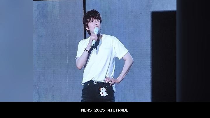 Kyuhyun Super Junior Jatuh di Panggung, Konser Lanjut Berlangsung