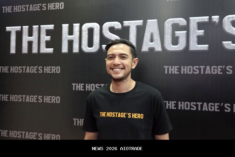 Kisah Kehidupan Yama Carlos dan Rifky Balweel dalam Film The Hostage's Hero