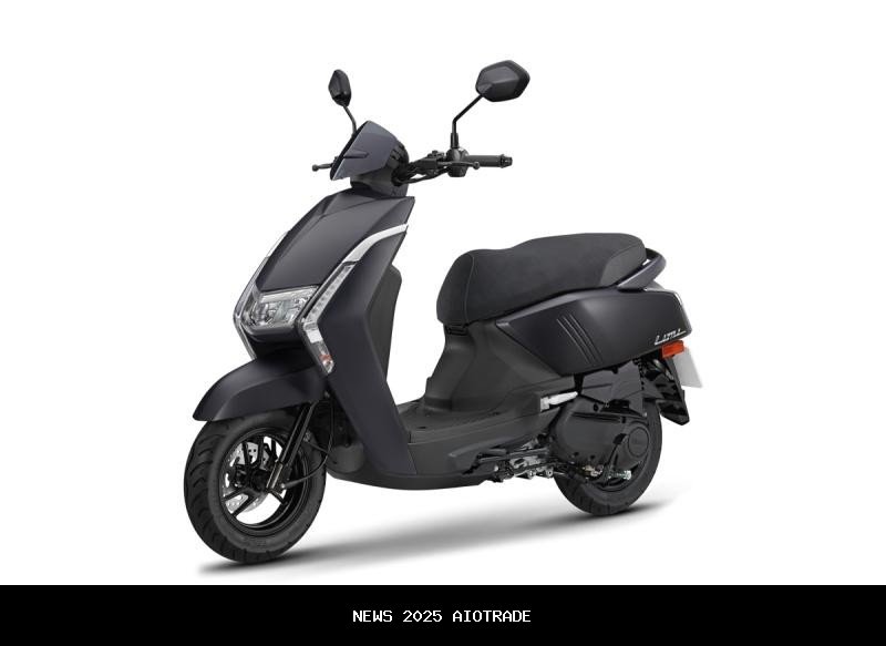 Bensin 1 Liter Bisa Tembus 56 KM! Rahasia Keiritan Yamaha Gear Ultima 125 Hybrid Terbongkar