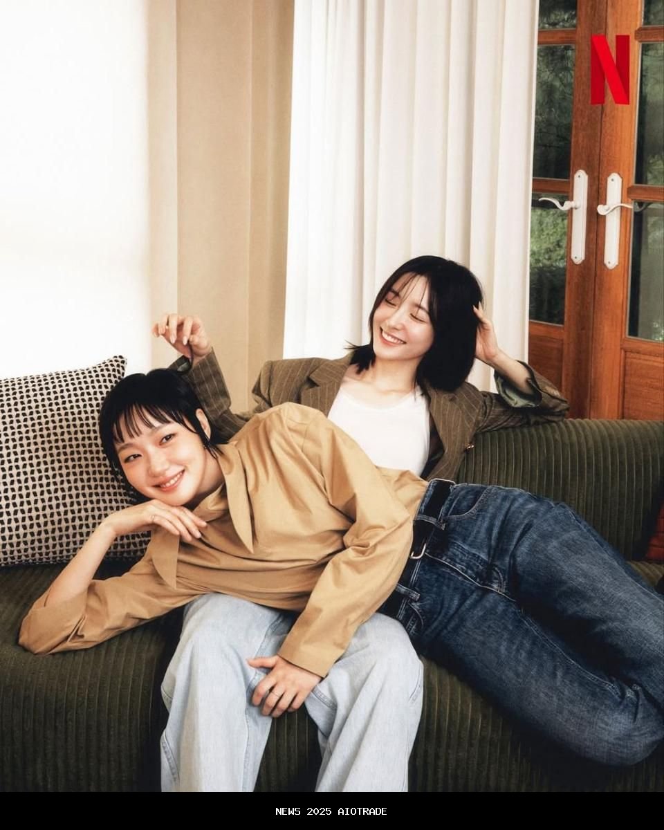 8 Potret Persahabatan Ji Hyun dan Go Eun