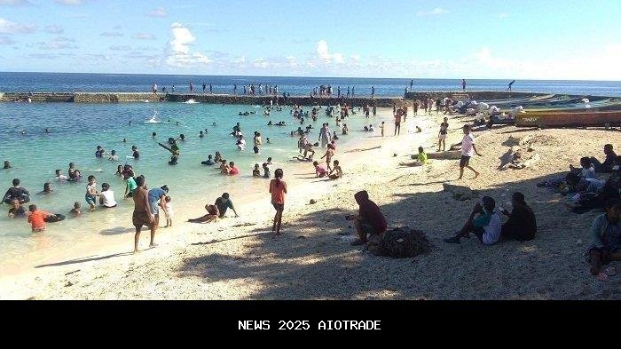 Pesona Pantai Santai Ambon, Spot Wisata Favorit Akhir Pekan