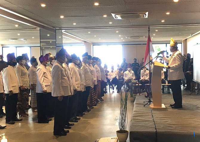 Bupati Sangihe Lantik Pengurus Dewan Adat, Tekankan Pelestarian Nilai Leluhur