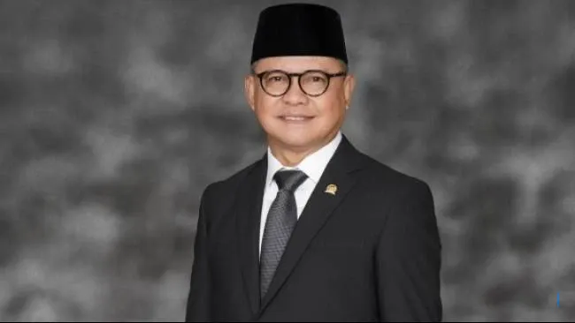 Menteri PPM Mukhtarudin Jamin Bantuan Negara untuk Pekerja Migran Pulang dari Kamboja