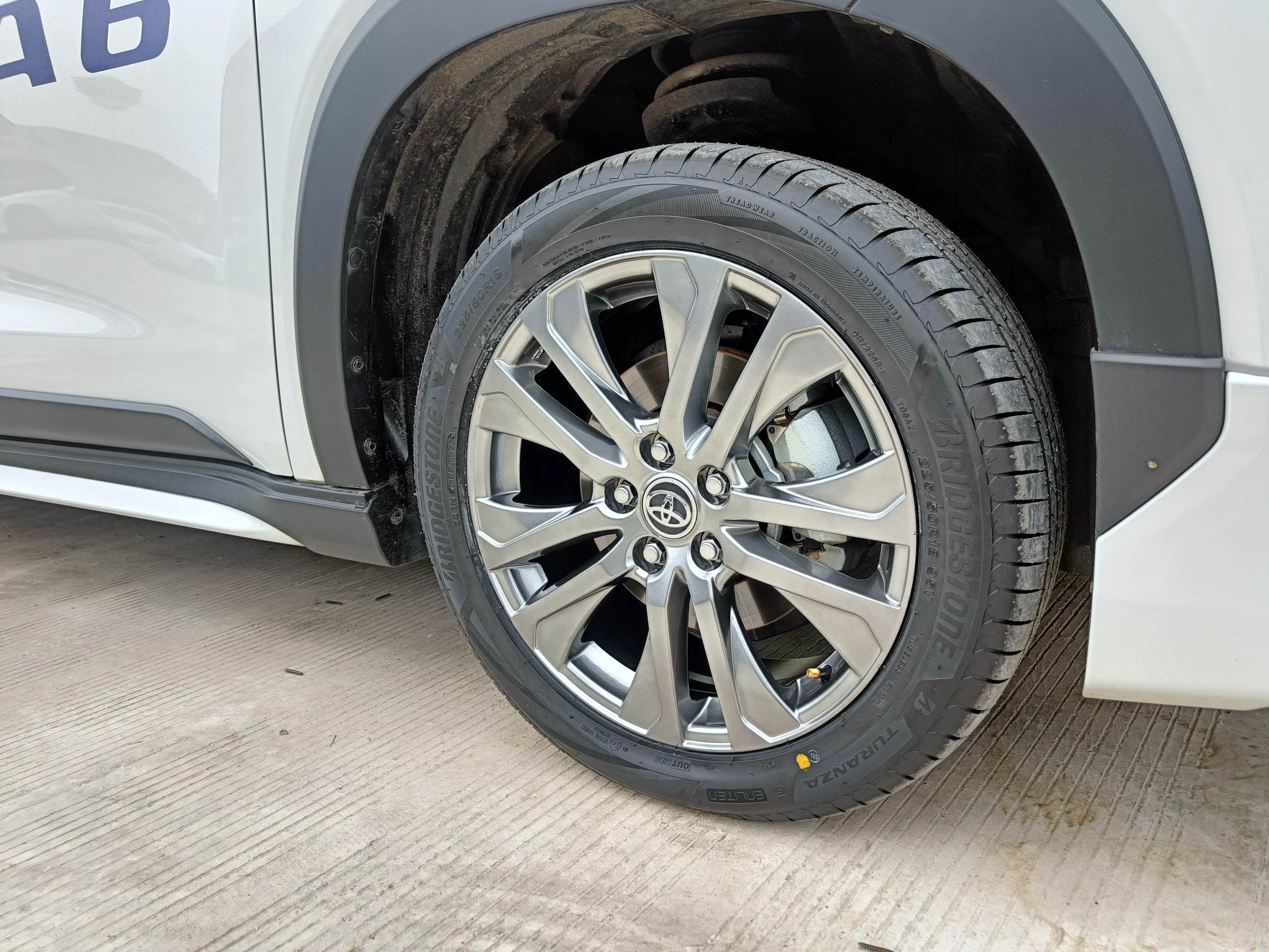 Ban Masih Bagus? Ini Alasan Penting Ganti Secara Berkala