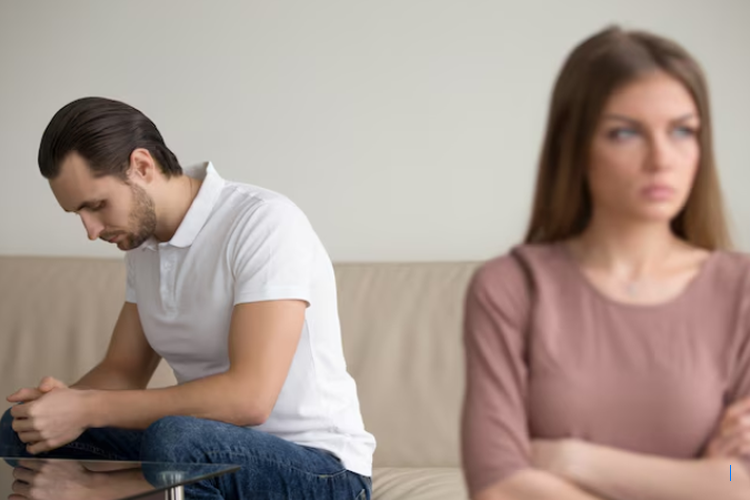 Pahami dan Kelola Cemburu, Emosi yang Sering Disalahpahami