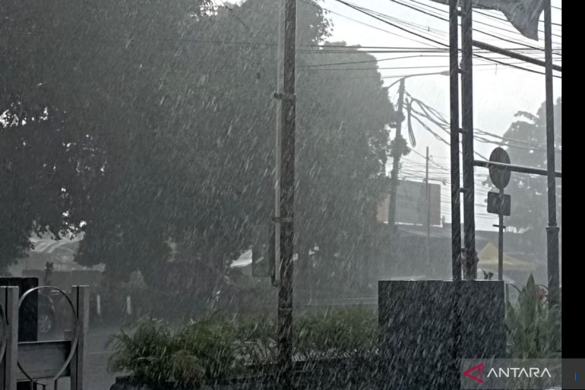 Daerah di Jabar Waspadai Hujan Lebat dan Angin Kencang Minggu Ini